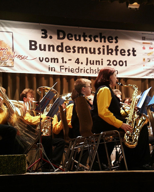 Erste Wertungsspielteilnahme am 2. Juni 2001 in der Festhalle in Fischbach